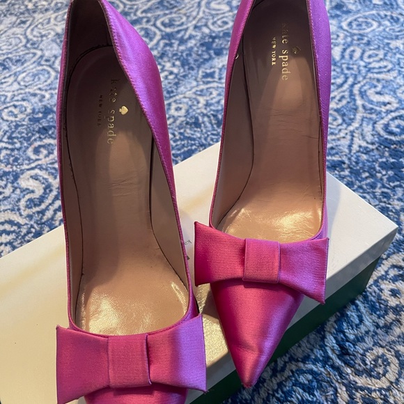 Sold - Kate Spade Pink Satin Bow Pump Sz 10 - Picture 3 of 9